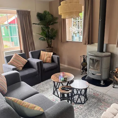 Vakantiewoning Uutbloazen Holiday home Lievelde
